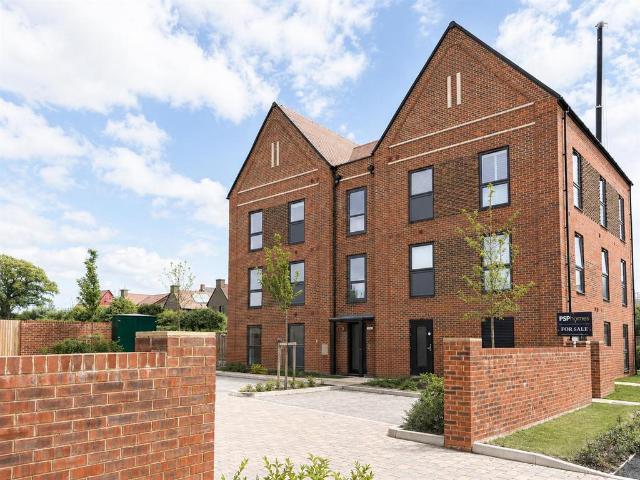 Flat for sale in Abbotsford, Perryfields