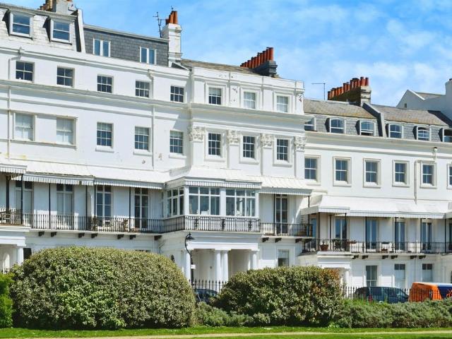 Flat for sale in Brighton Marina Village, Brighton & Hove