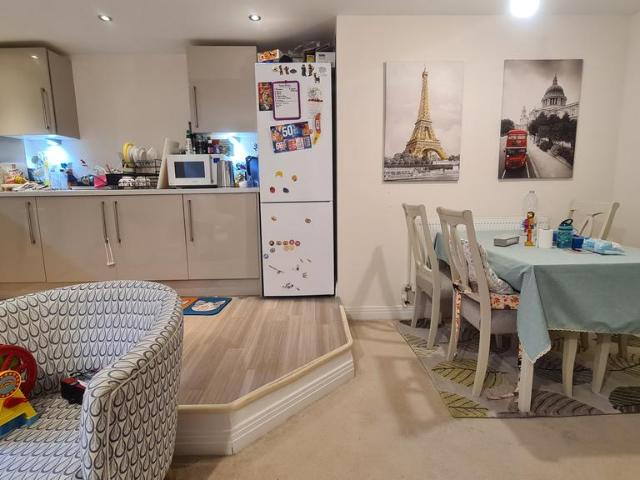 Flat for sale in Old Town, Shephall