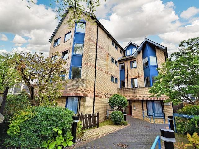 Flat for sale in Penarth Marina, Penarth