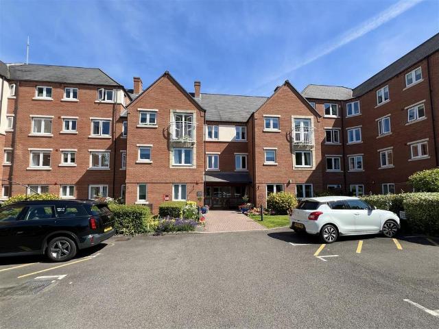 Flat for sale in Stourbridge, West Midlands
