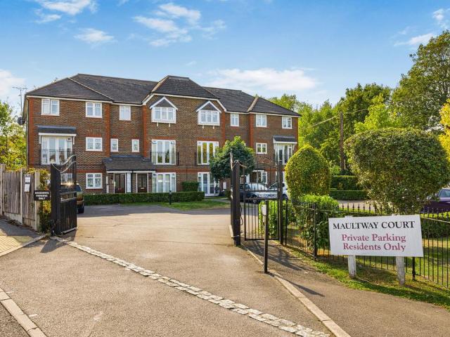 Flat for sale in Ewell, Epsom and Ewell