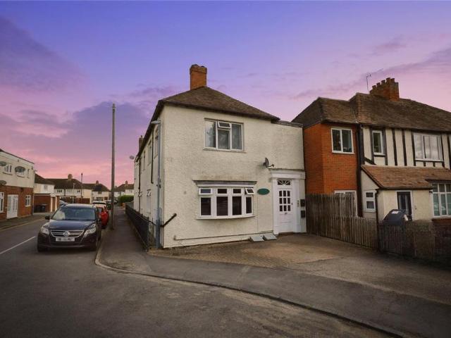 Flat for sale in Stratford-upon-Avon, Alderminster