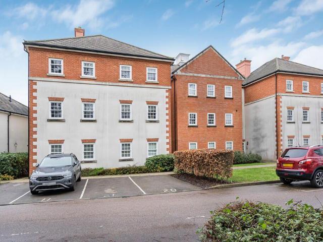 Flat for sale in Netherne-on-the-Hill, Red Hill