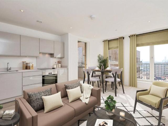 Flat for sale in Upper Edmonton, Greater London