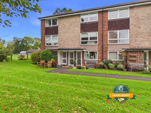 Flat for sale in Walmley, Birmingham