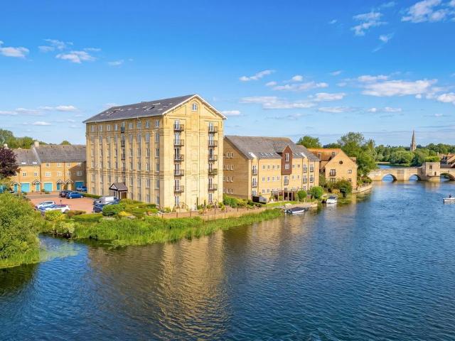 Flat for sale in St. Ives, Huntingdon