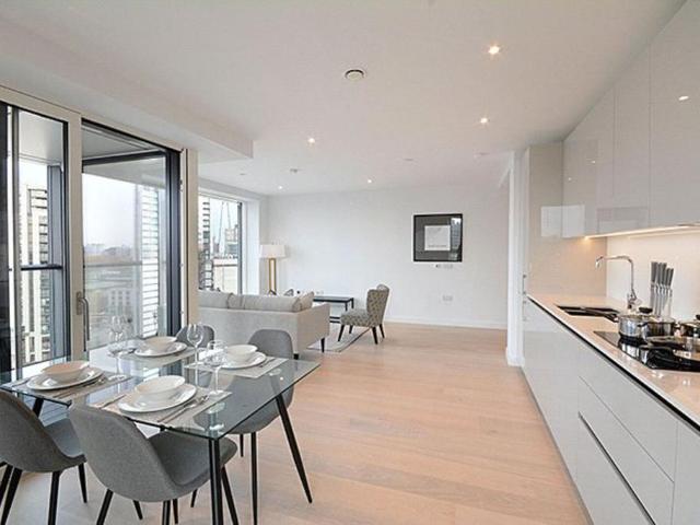 Flat for sale in Browning Estate, Greater London