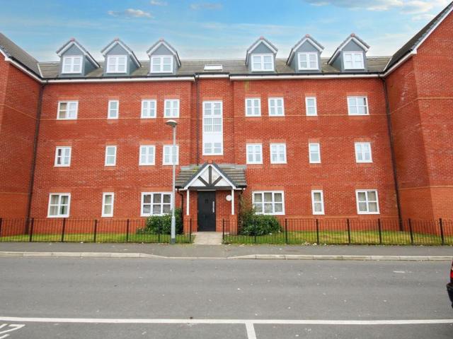 Flat for sale in Wigan, Spring View