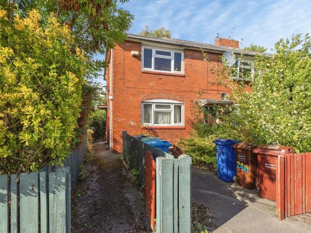 Flat for sale in Victoria Park, Manchester