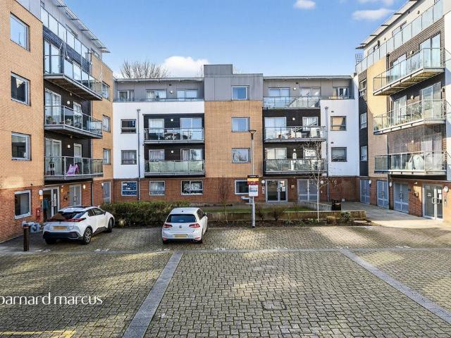 Flat for sale in London Borough of Merton, Greater London