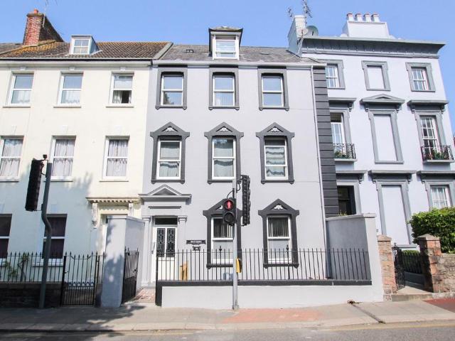 Flat for sale in St Helier, Greater London