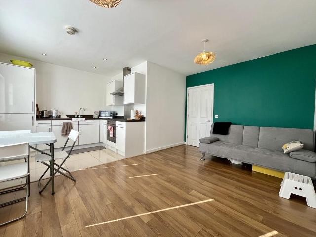 Flat for sale in Peterborough