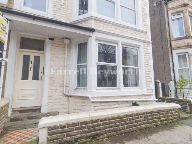 Flat for sale in Poulton-le-Sands, Bare
