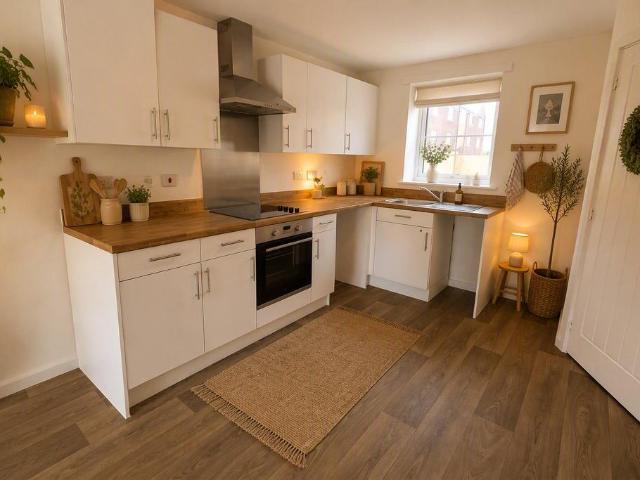 Flat for sale in Salisbury, Wiltshire