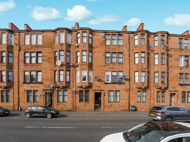 Flat for sale in Victory Gardens, Renfrew