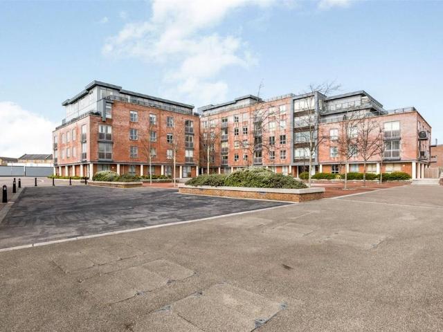 Flat for sale in Priddy's Hard, Middlecroft