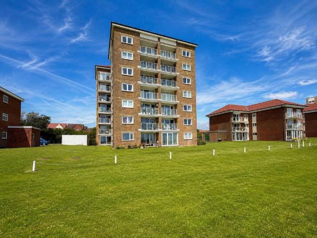 Flat for sale in Pebsham, Heathlands