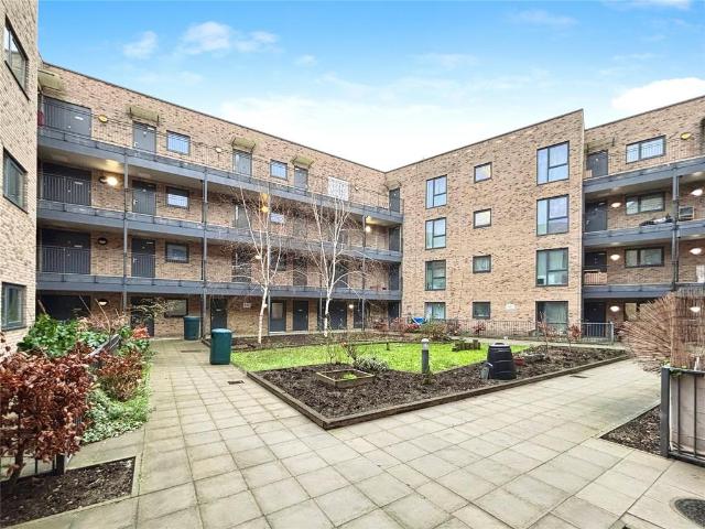 Flat for sale in London Borough of Lewisham, Greater London