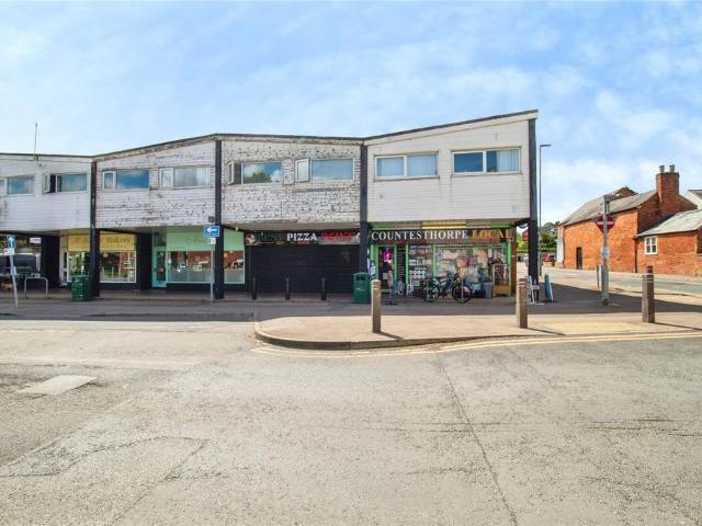 Flat for sale in Pinfold, Leicestershire