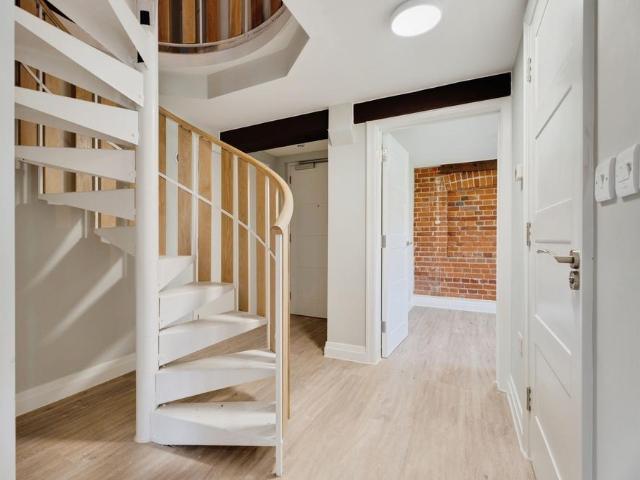 Flat for sale in Chelmondiston, Suffolk