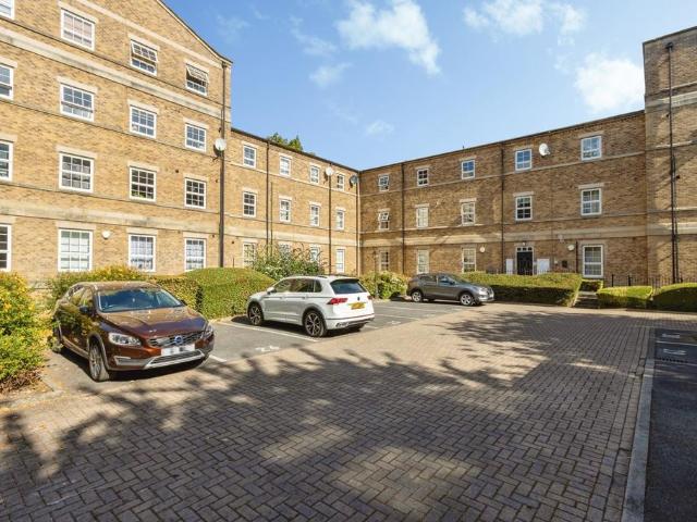 Flat for sale in City Fields, West Yorkshire