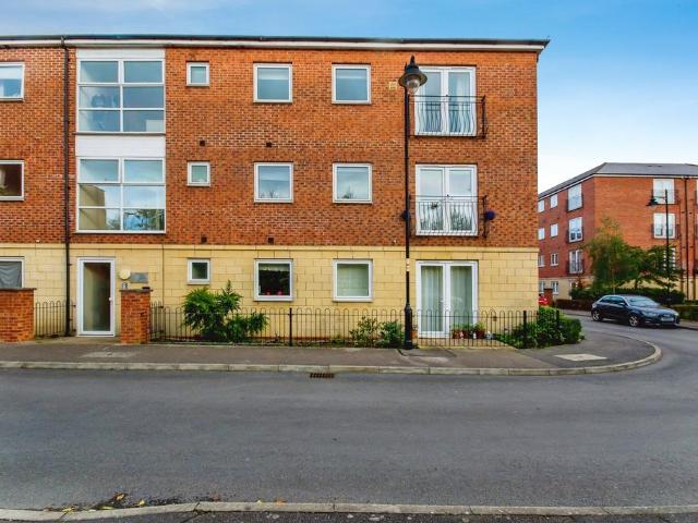 Flat for sale in St Thomas, Boston