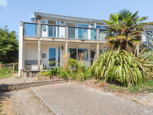 Flat for sale in Downderry, Cornwall