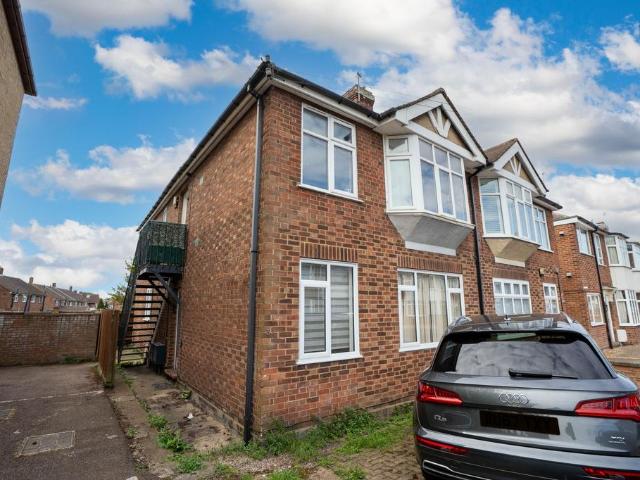 Flat for sale in Barnwell, Arbury