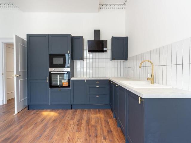 Flat for sale in Cambuskenneth, Scotland