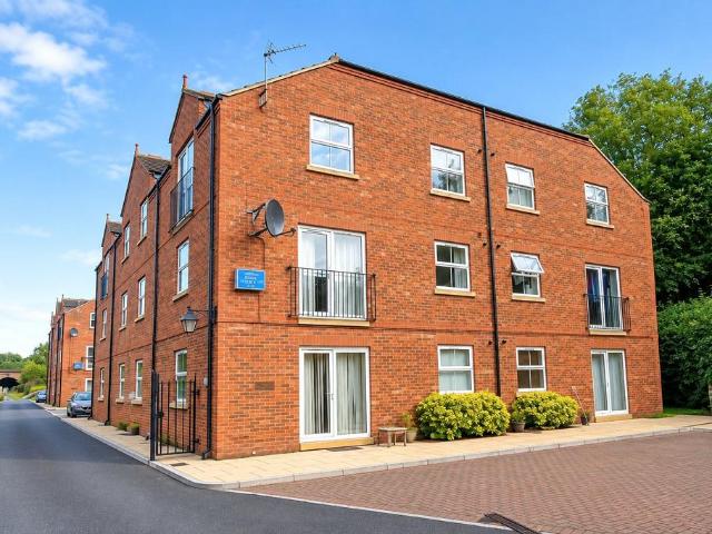 Flat for sale in Egglescliffe Village, Egglescliffe