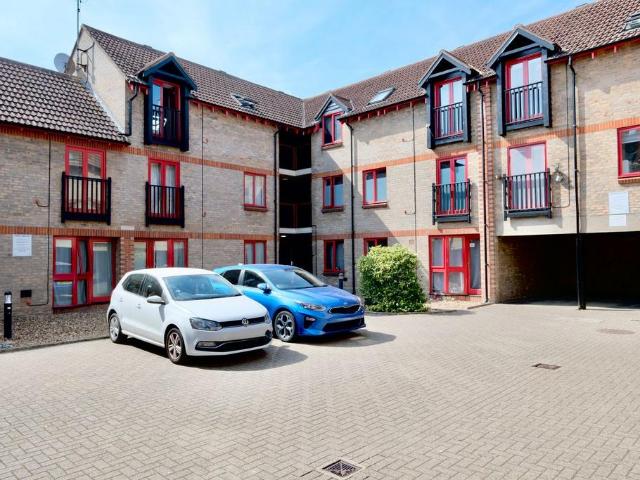 Flat for sale in Newtown, Huntingdonshire
