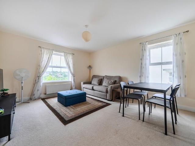 Flat for sale in Newbridge, Cornwall