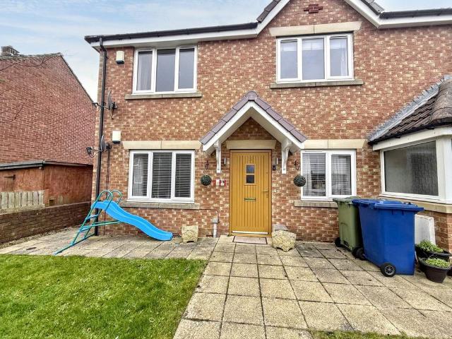 Flat for sale in Washington, Isle Of Man