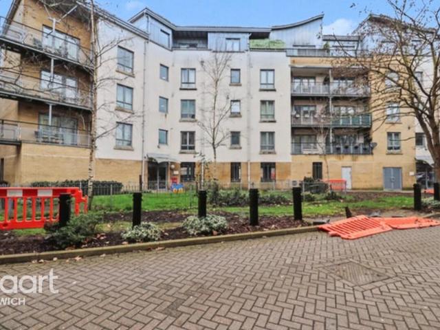 Flat for sale in The Dales, Key Street