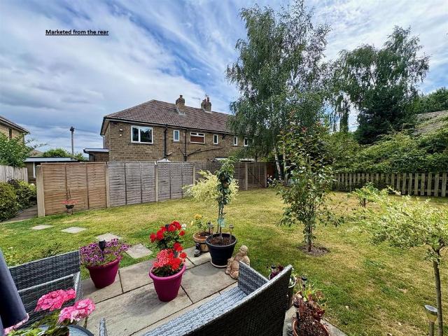 Flat for sale in Elland, West Yorkshire