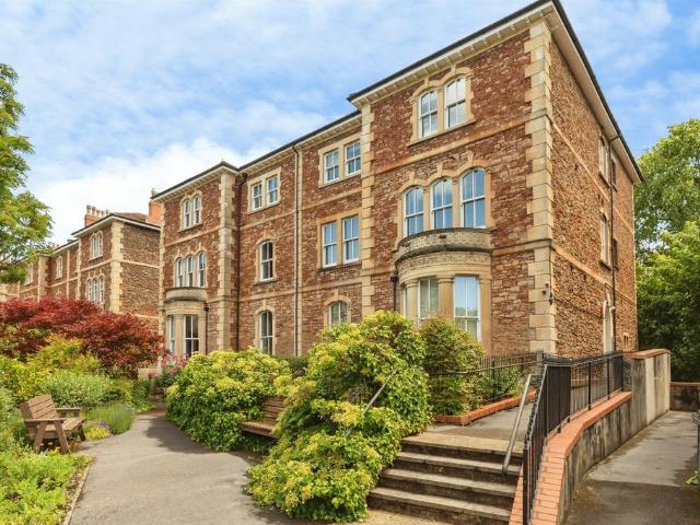 Flat for sale in Feckenham, City Of Bristol