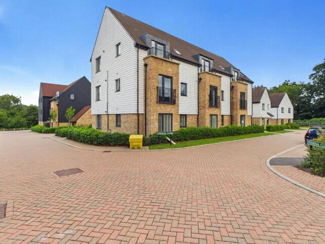 Flat for sale in Walstead, Perryfields
