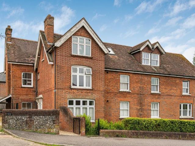 Flat for sale in Bolton Low Houses, Hampshire