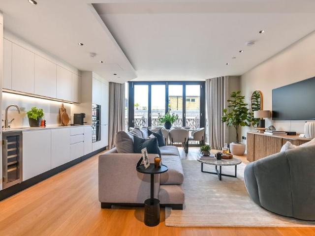 Flat for sale in East Marylebone, Marylebone