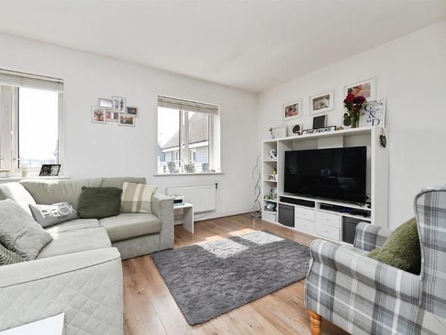 Flat for sale in Chelmsford, Essex