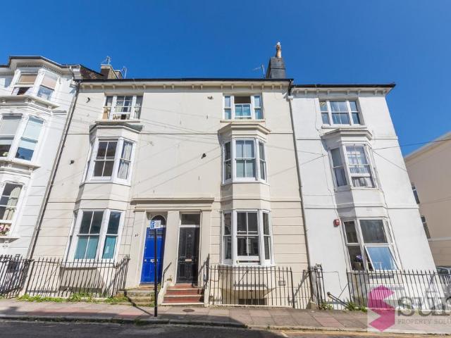 Flat for sale in Kemptown, Brighton & Hove
