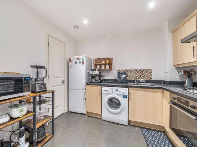 Flat for sale in Charlton, Greater London