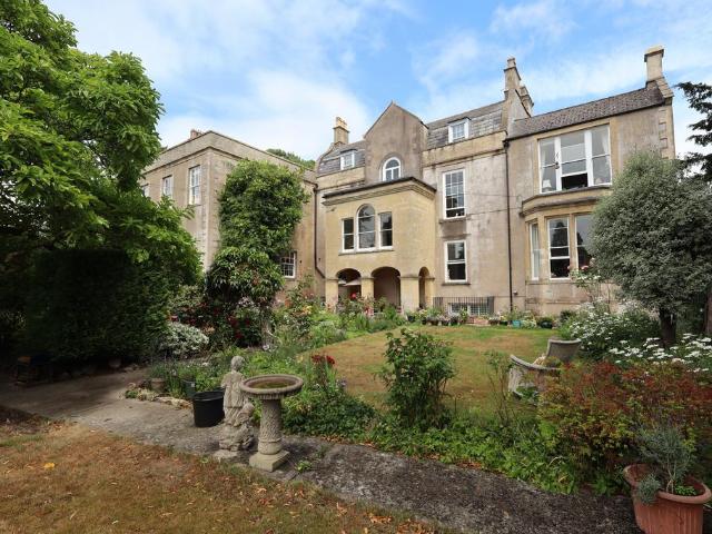 Flat for sale in Wells, Somerset