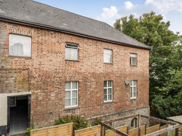 Flat for sale in St Stephens, Launceston