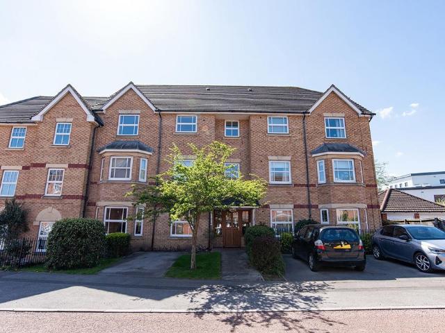 Flat for sale in Gedling, East Midlands