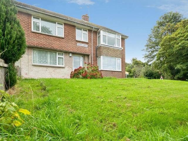Flat for sale in Pleasley Hill, Mansfield