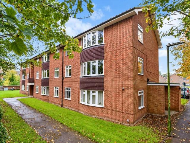Flat for sale in North End, Mid Sussex