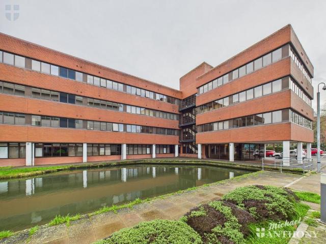 Flat for sale in Walton, Aylesbury