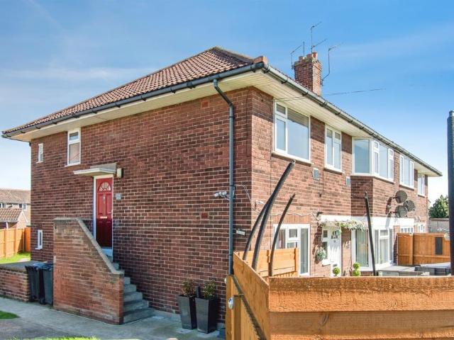 Flat for sale in Fairburn, North Yorkshire